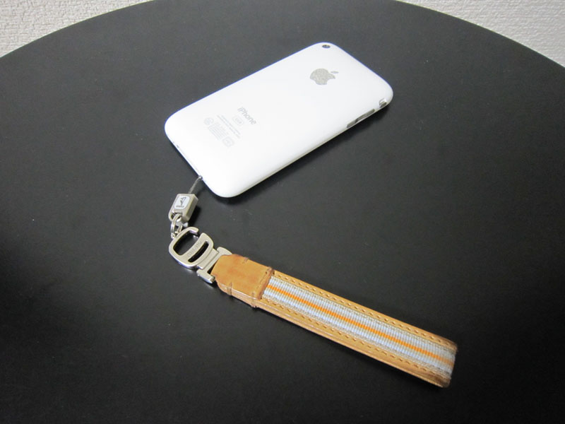 aisance iPhone strap